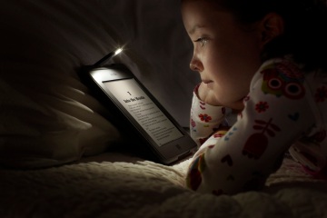 Kindle-Touch-bed-5-12